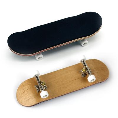 Finger Skate Bílá Finger Skateboard Fingerboard Sestava Mini Skateboard Mini Skateboard Finger Skates Prstové Hry Prstové Techniky Pneumatiky