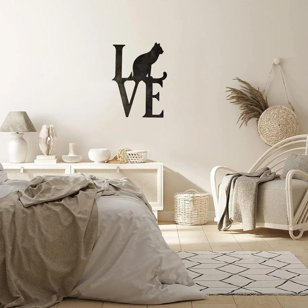 Encantador Arte de Pared Metálico con la Palabra "Love" y un Gato – Silueta de Hierro, Decoración de Pared Moderna y Decoración para el Hogar, Elegante Arte Colgante Metálico