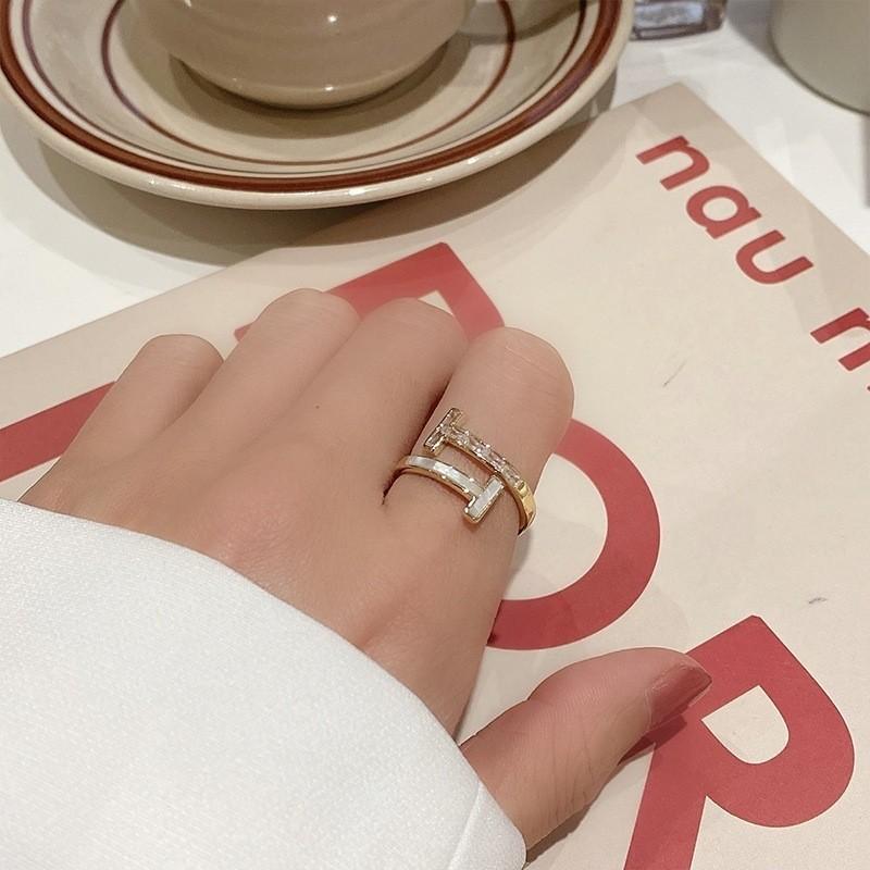 Open Trendy Adjustable Ring With Stunning Shell Inlay And Water Embellishments Diamond