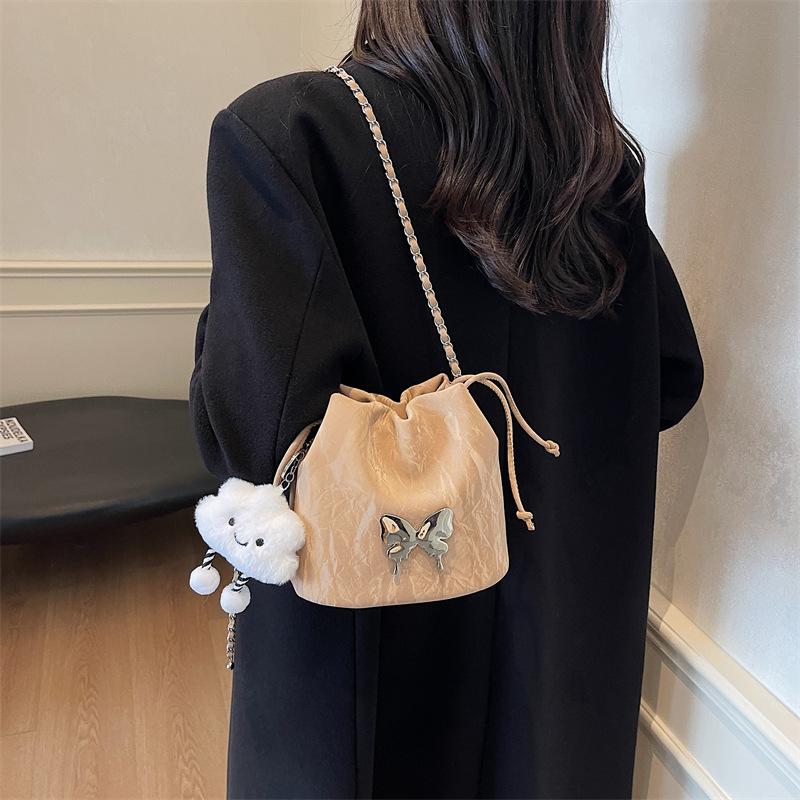 This year's popular bag women's 2025 new autumn butterfly bucket bag premium chain messenger bag