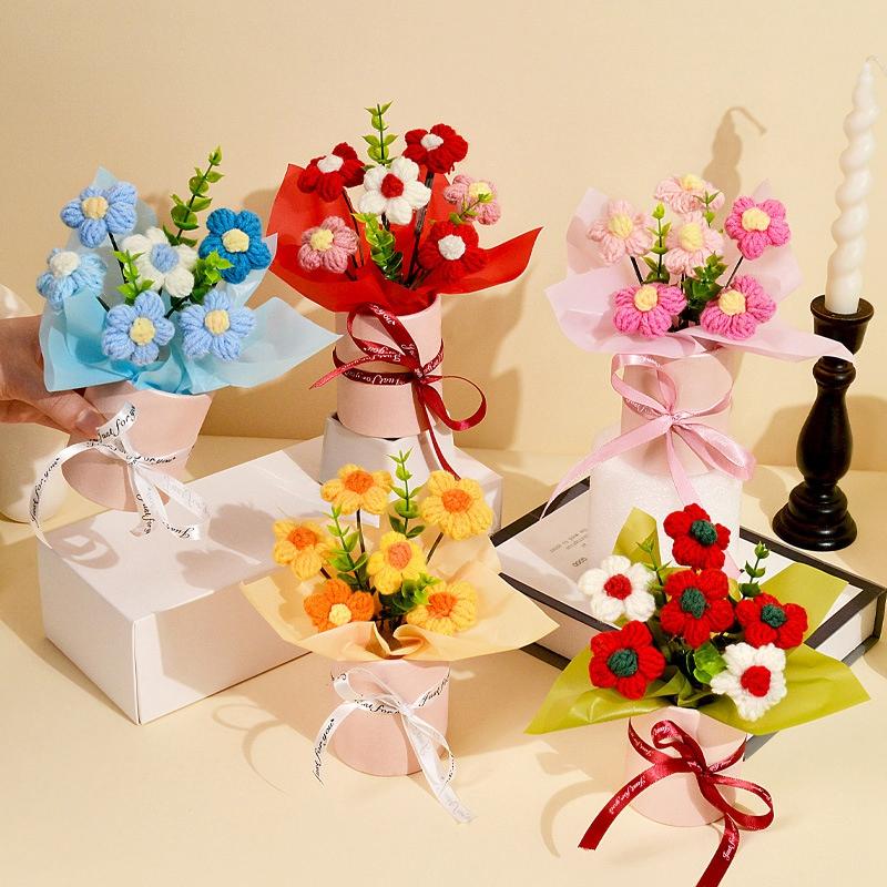 Crochet Puffs Rose Bouquet Finished Product Handmade Artificial Flower Decorations Valentine Mother Day Festival Souvenirs Gifts