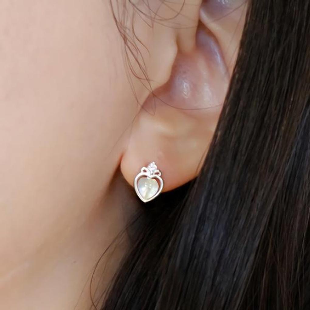 Women's Fashion Accessories Daily Heart Moonstone Earrings