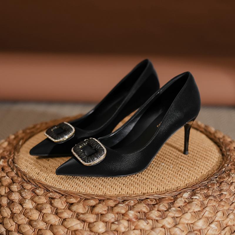 

Women s shoes 2025 spring and summer leather high heels children s spring Huizhou women s shoes beautiful single shoes 2025 spring women 35 чёрный