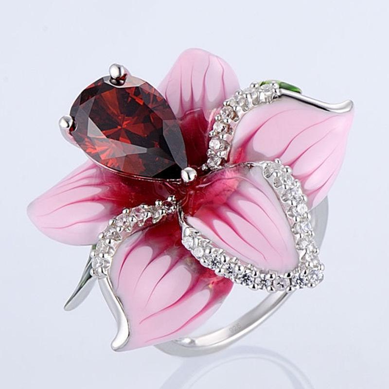 Bague Pétale de Rose Exagérée - Style Européen et Américain, Bijoux Métalliques Créatifs