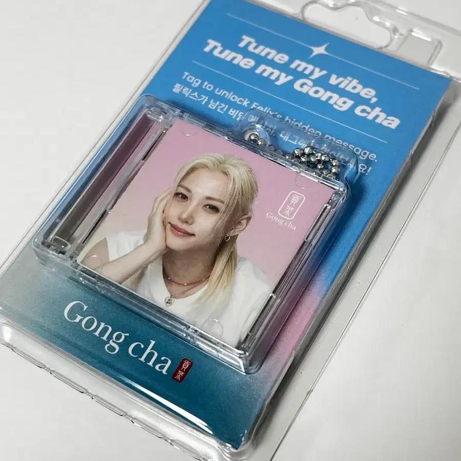 STRAY KIDS FELIX X GONGCHA OFFICIAL VOICE KEYRING Limited Edition