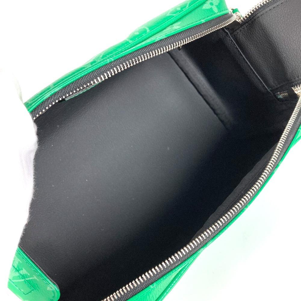 Louis Vuitton  M31013  Taigalama dopp-kit Clutch bag pouch Clutch Hand Bag Green