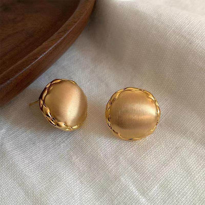 

Женские французские геометрические серьги-пусеты из матового металла - Круглые, Холодный стиль, Модная бижутерия