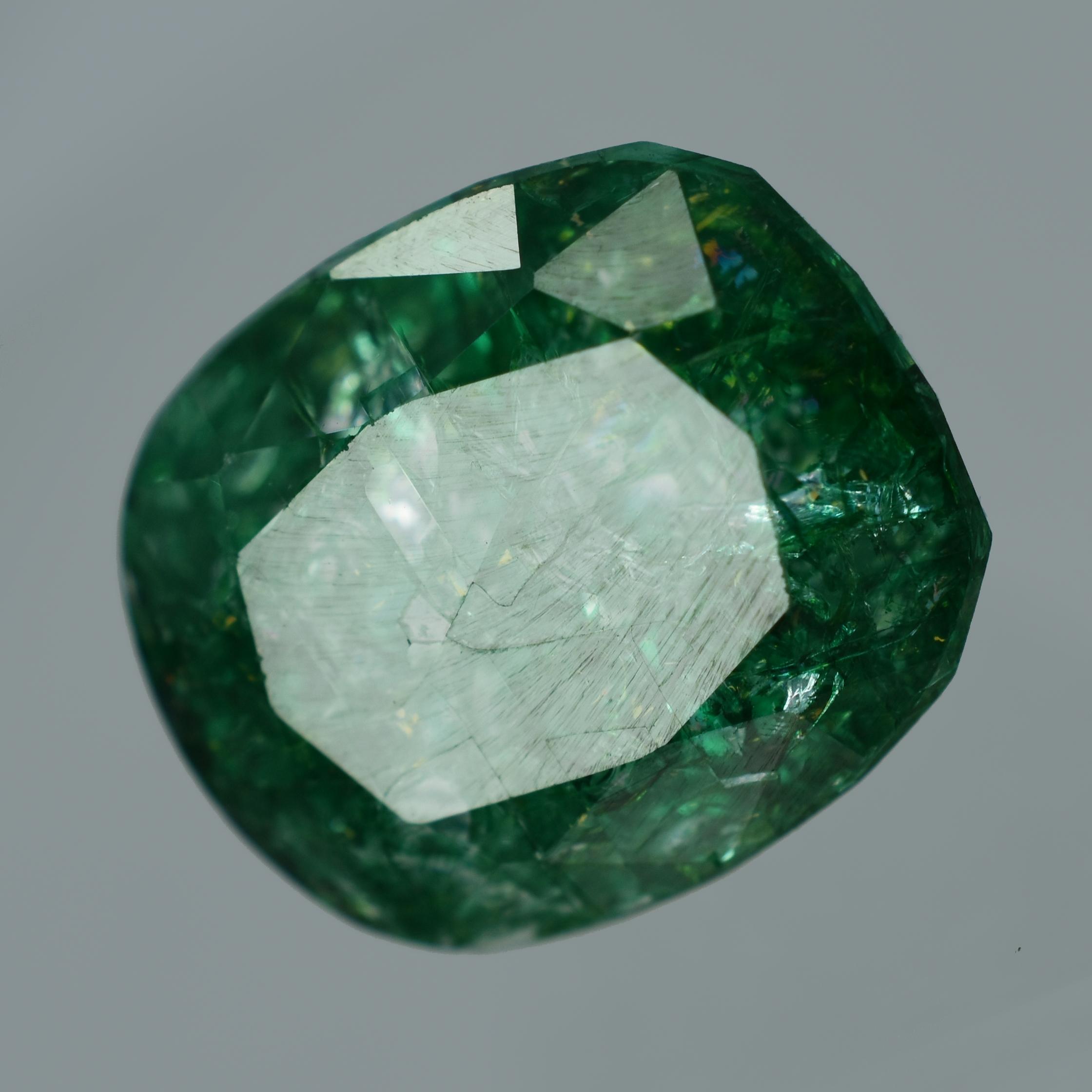 

Natural Green COLOMBIAN Emerald 18.65 Ct CERTIFIED Cushion Cut Loose Gemstone S-9300 14 mm approx