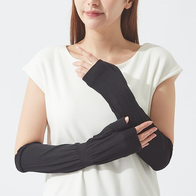 Arm Covers of Cool Magic 35cm Length To Double Cooling UV Protection Moisture Wicking Quick Drying CGX751 Light Gray One Size [Gunze] (Set 2) (Up