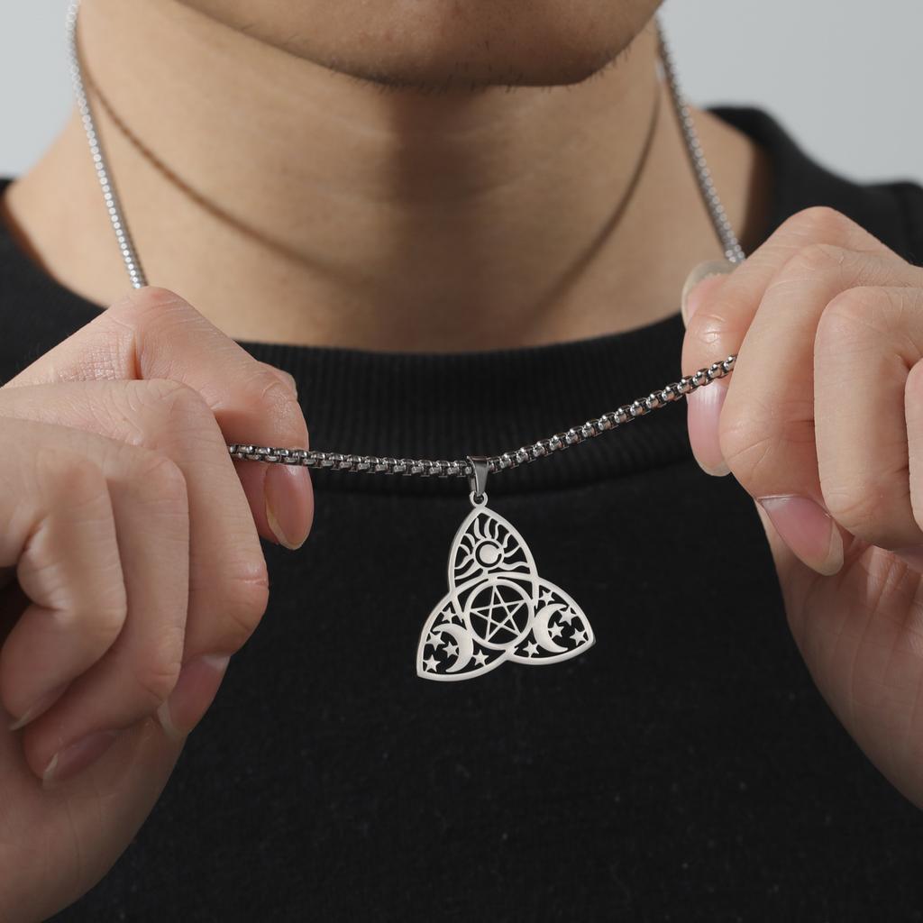 Halskette mit hohlem Löwenkopf-Anhänger aus Edelstahl, klassische Halskette mit Tierelementen als Geschenk für Frauen und Männer