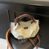 Niche large-capacity handbag bag women's summer new fashionable and simple commuter shoulder messenger bag