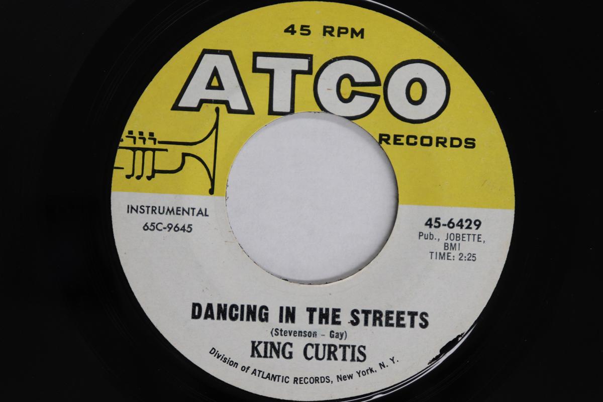 

7-дюймовая пластинка KING CURTIS - Dancing In The Streets / He ll Have 456429 ATCO RECORDS 1966 US Соул/Фанк Б/У