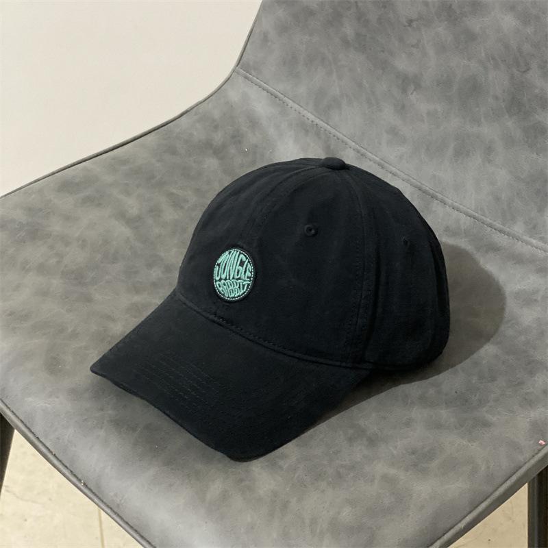 The New Big Head Version Has Great Texture, Leather Standard Versatile Baseball Hat, Female Student Duck Tongue Class Hat, and Male Free Shipping.