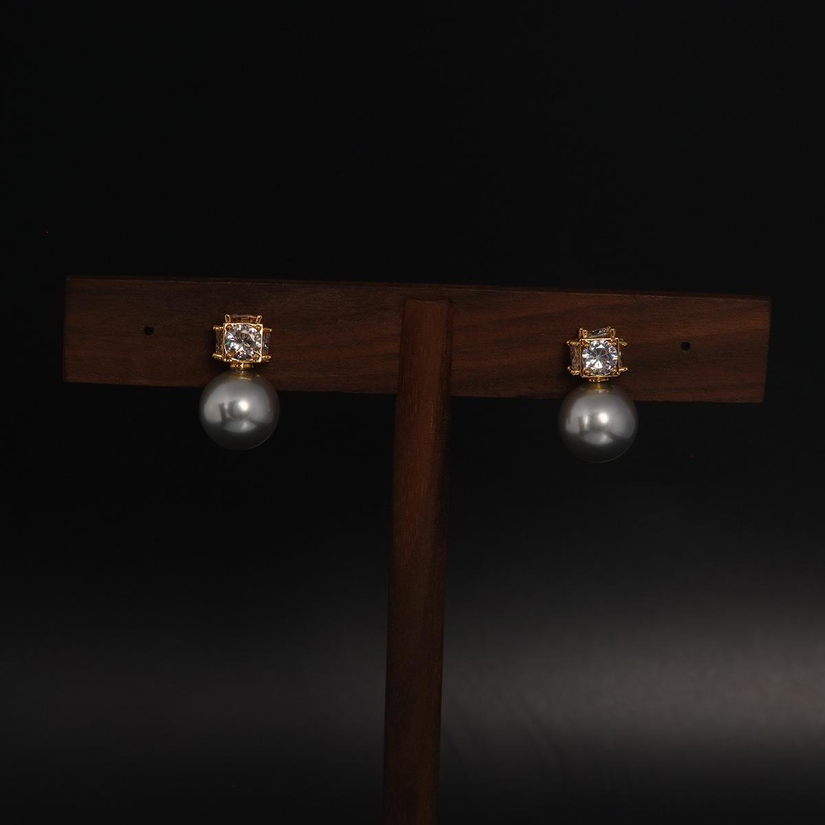 

Medieval Vintage Double-Layer Winding Female French Retro Gray High-Gloss Multi-Layer Glazed Bead Necklace Set