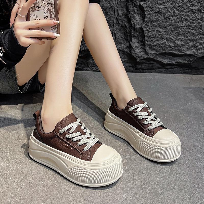 [Fanfna] Thick Baseplate Shoes Women's 2025 Autumn New Fashionable Versatile Round Head Lace-up Light Casual Board Shoes Tide