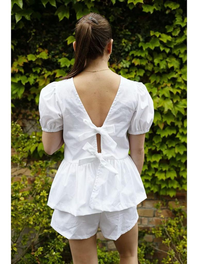 2025 Women's Fashion: European & American Style Square Neck Tie-Up Shirt with a Trendy, Niche Design