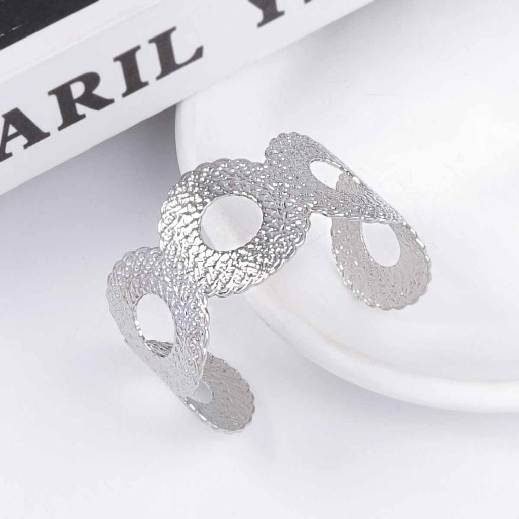 European and American personality trend hollow irregular geometric pattern metal opening bracelet light luxury versatile casual
