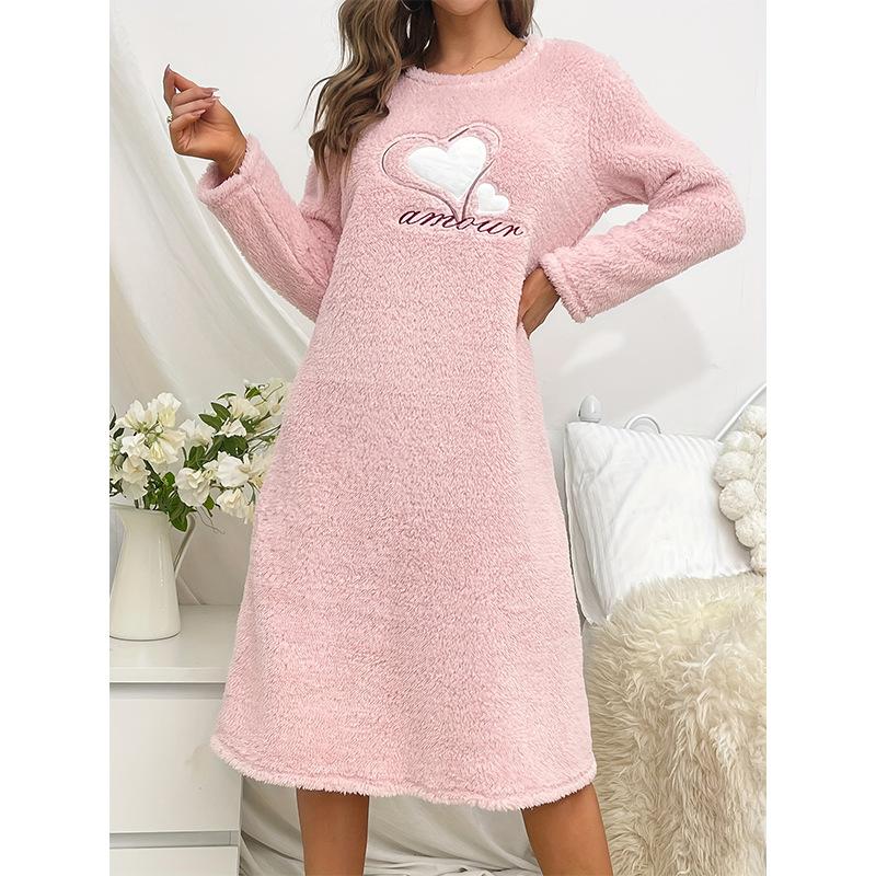 Women Flannel Velvet Nightdress Autumn Winter Thicken Warm Nightgown Heart Sleepwear Comfortable Female Causal Home Clothes