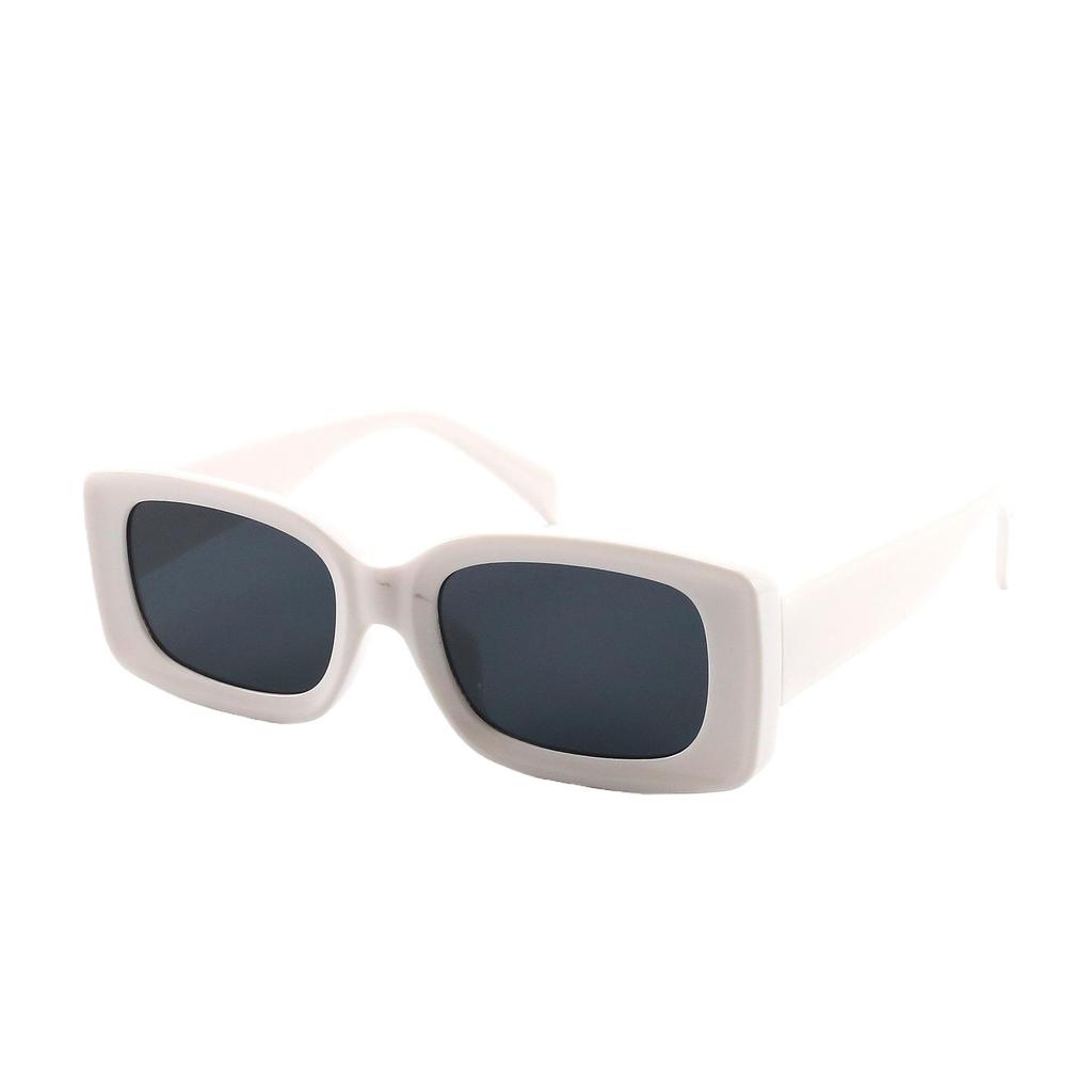 Trendy Leopard Print Small Square Frame Sunglasses with UV Protection for a Fashionable Hong Kong Style. Ideal for Driving In Strong Sunlight.