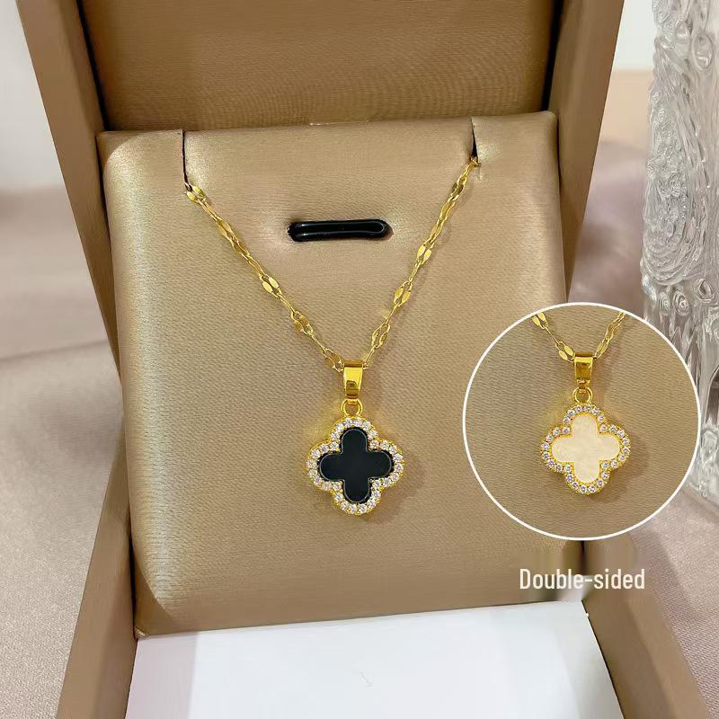 Autumn & Winter Women's Four-Leaf Clover Necklace: Small Fragrance Style, Trendy Clavicle Chain