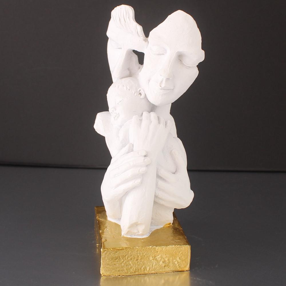 Home Decor Couple Statue Sculpture Decoration Figurine Resin Creative Figure for Valentine's Day Decorations Kissing Easter Hug