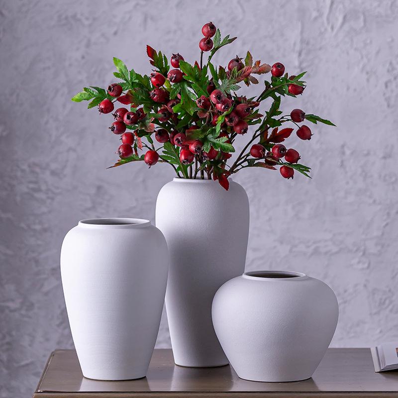 Nordic White Gypsophila Ceramic Vase for Simple Home Decor and Dried Flower Arrangements