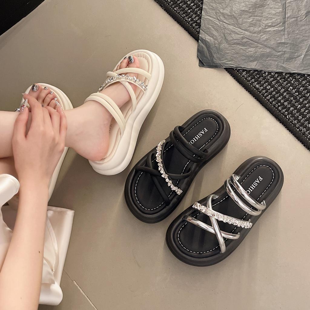 Stepping On Shit Soft Leather Slippers Women's 2025 New Summer Wear One-word Drag with Skirt Non-slip Soft Sole Two Wear Sandals