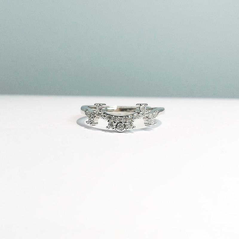 

Creative 3-In-1 Crown Ring Women S Sansheng Iii Combination Live Flower Crown Stacked With Diamond Ring Gift Opening Adjustable