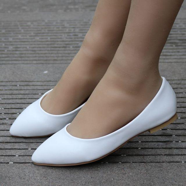 Crystal Queen Women Flats Slip On Ballet White Wedding Shoes Pointed Toe Comfortable Grandmother Boat