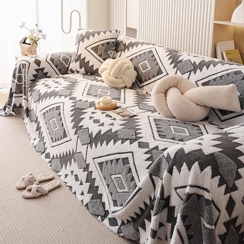 

2025 Высококачественное плюшевое покрывало для дивана: Утепленный чехол с полной обмоткой для весны и осени 180*130cm Single