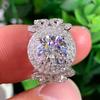 Fashionable and Luxurious Women's Wedding Ring with Sparkling Synthetic Zircon Pattern Inlaid