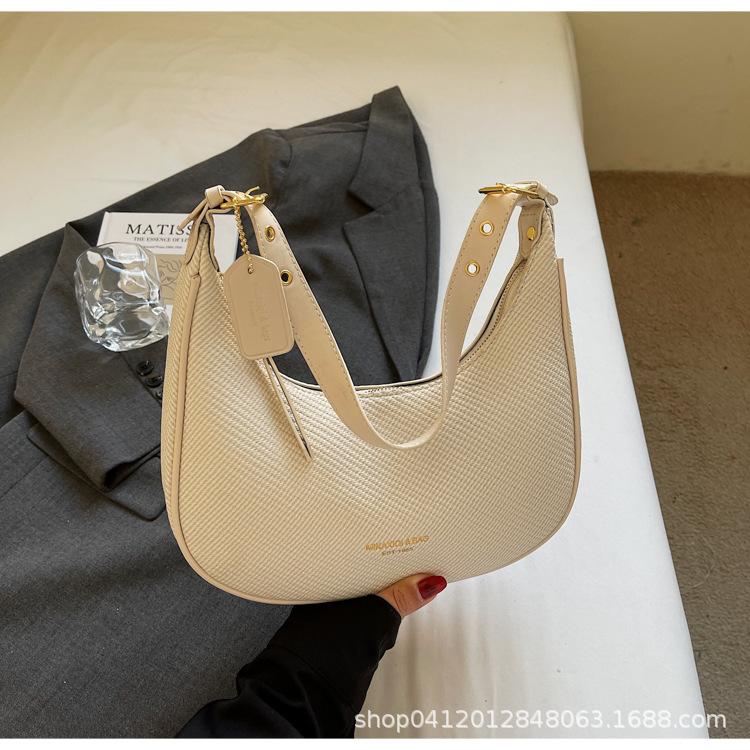 

Underarm bag women s bag 2025 new niche versatile messenger bag popular simple explosion single shoulder messenger dumpling bag