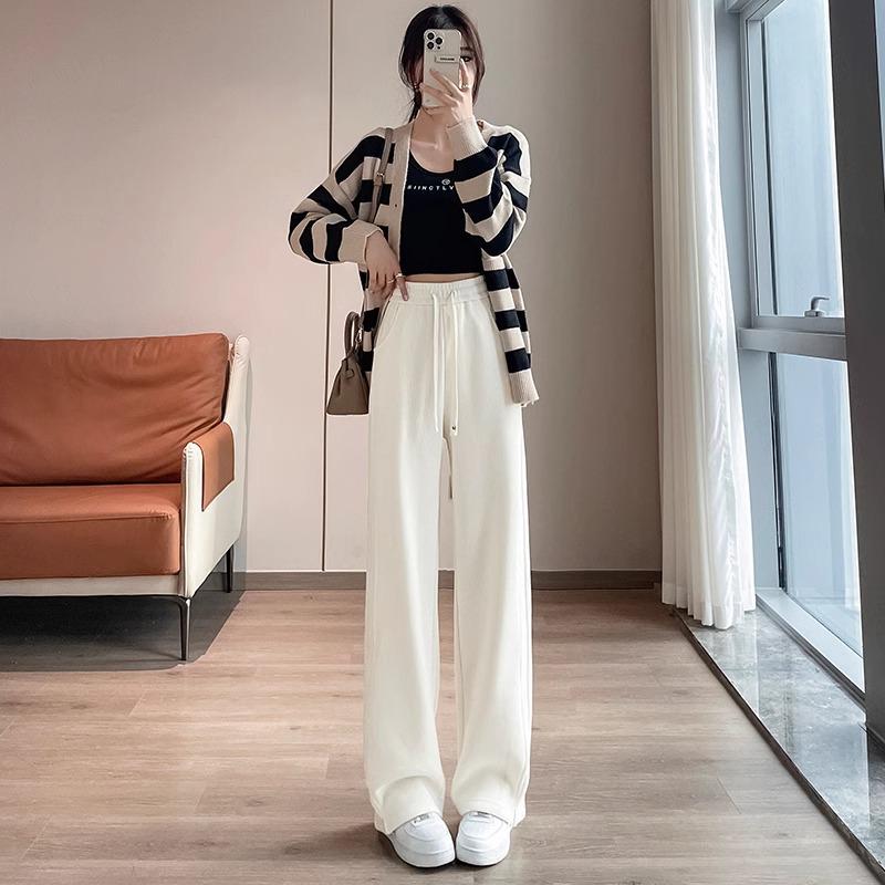 Women's Narrow and Wide-Leg Chenille Sweatpants, Fleece-Lined for Autumn/Winter 2024, Straight-Leg Casual Design.