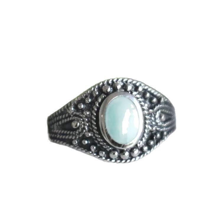 Elegant Retro Imitation Thai Silver Ring: European & American Women's Ethnic Jewelry