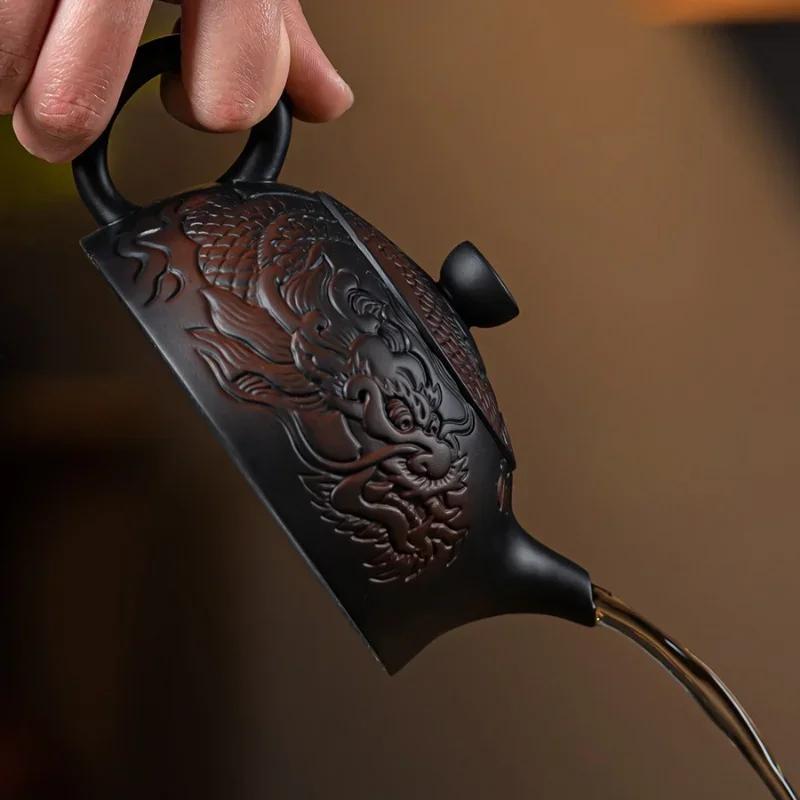 Jianshui Purpurowa Ceramika Rzeźbiony Czajnik z Motywem Smoka Ręcznie Malowany Antyczny Czajnik z Reliefem Czajnik Domowy Zestaw do Herbaty Kungfu Czajnik