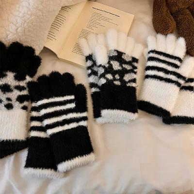 Wintermode Schwarz-Weiß Gestreifte Finger Stahl Warme Handschuhe für Touchscreen Damen Leopardenmuster Verdickte Gestrickte Finger Zweiter Draht Handschuhe