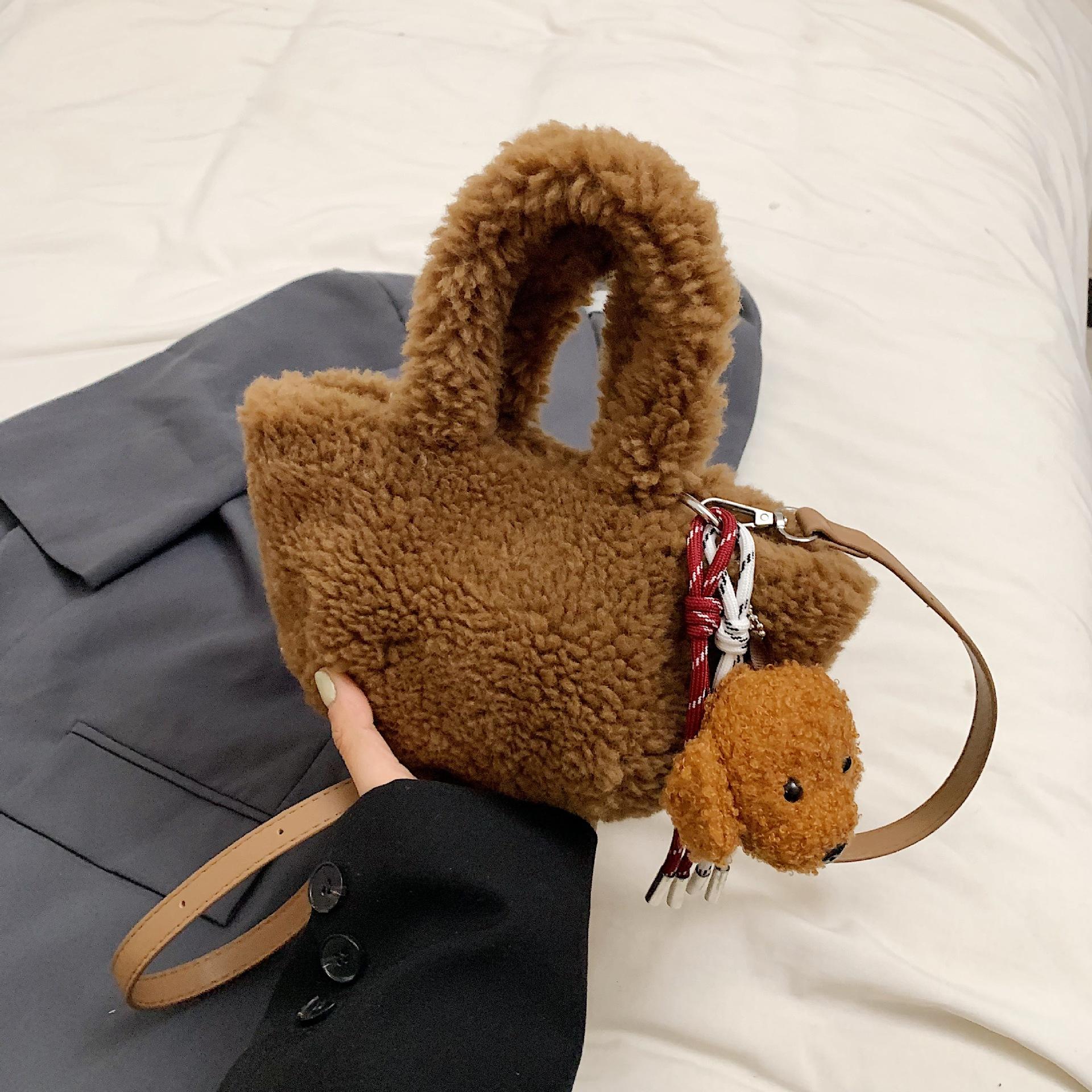 

Стильная, простая и высококачественная плюшевая сумка 2024 года, новая ретро-нишевая сумка-ведро через плечо коричневый