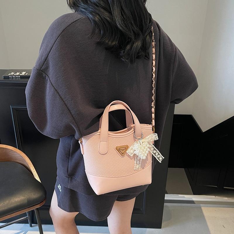 Fashion Contrasting Color Bucket Bag Spring New Trend Fashion Shoulder Bag Versatile Casual Messenger Bag