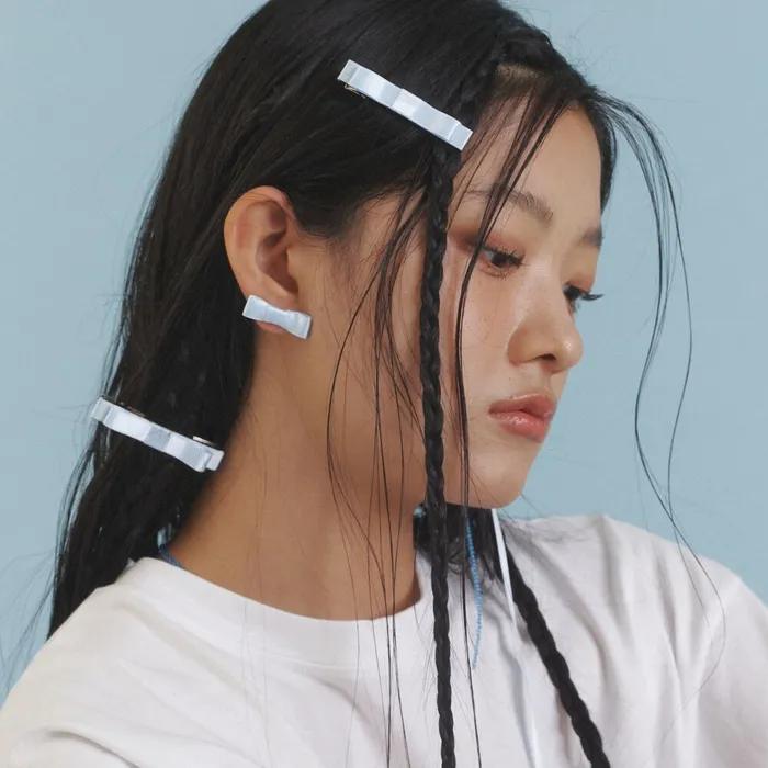 Tiny Love Ribbon Earrings_3Color