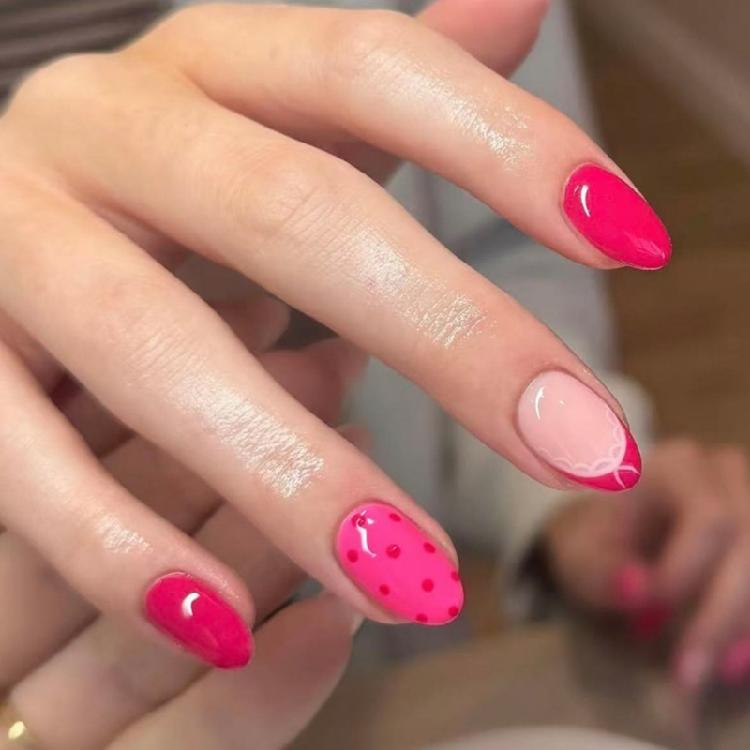 

Short Oval French Tip False Nail 24Pcs Rose Red Polkas Dot Glossy Press On Nail With Lace Detail And Bows Accents 1