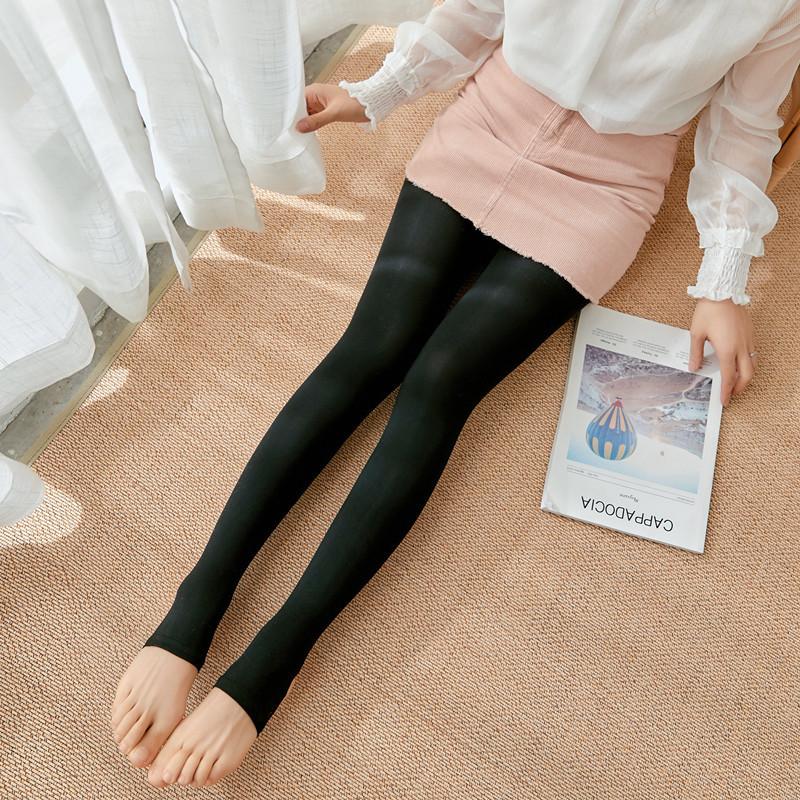 Autumn and winter new velvet thickened imitation nylon pantyhose bare leg leggings pantyhose with foot artifact beautiful legs skin tone leggings