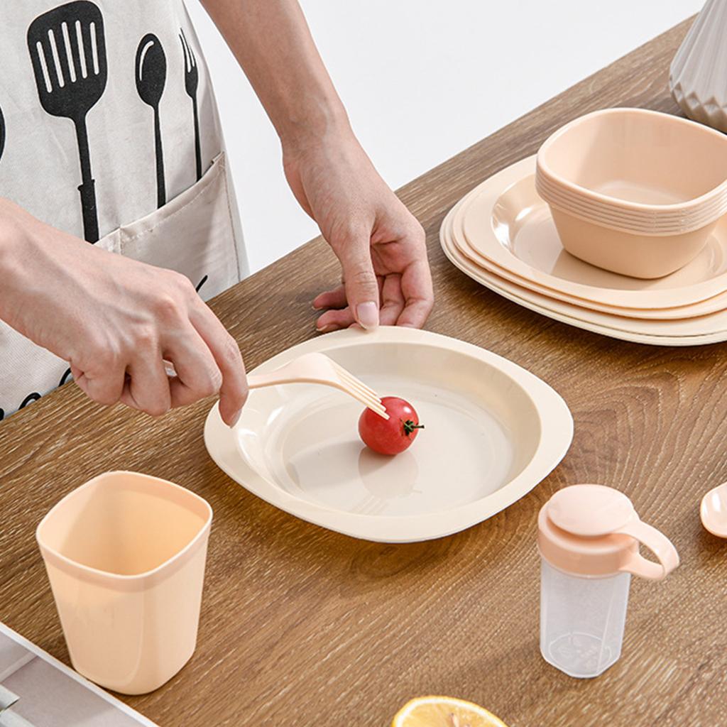 Outdoor Portable Tableware Set Plastic 48 Piece Camping Dinnerware Set for Picnic Traveling