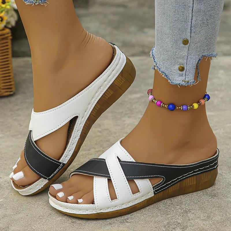 Fashion Women's Contrast Color Wedge Slippers Summer 2025 Lightweight Non Slip Beach Slides Woman Outdoor Comfort Slip On Casual Sandals