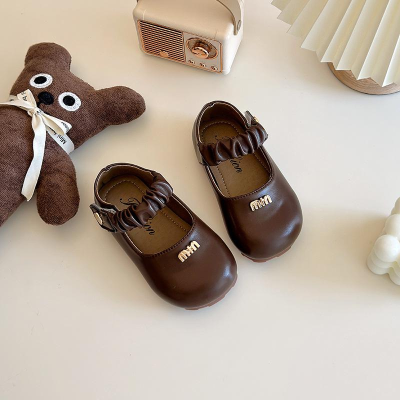 

Туфли принцессы из кожи для девочек, детский сад, 2025, новые весенне-осенние, детские, для маленьких девочек, кожаные туфли на мягкой подошве на липучке, одинарные туфли 30 светло-коричневого