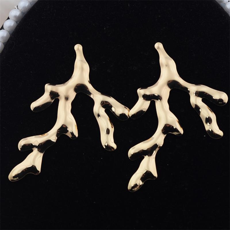 Sweet Big Branch Pendant Golden Smooth Earrings for Women Temperament Sweet Korean Design Jewelry