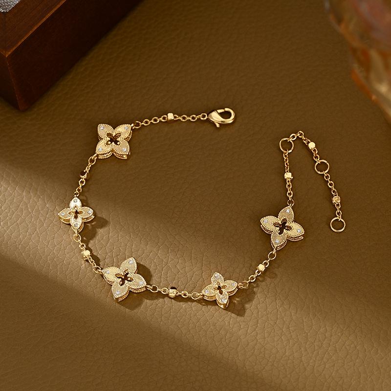 Elegant Four Leaf Clover Crystal Bracelets for Women, Micro Pave CZ Hollow Petal Charm Bracelet, Luxury Versatile Jewelry Gift