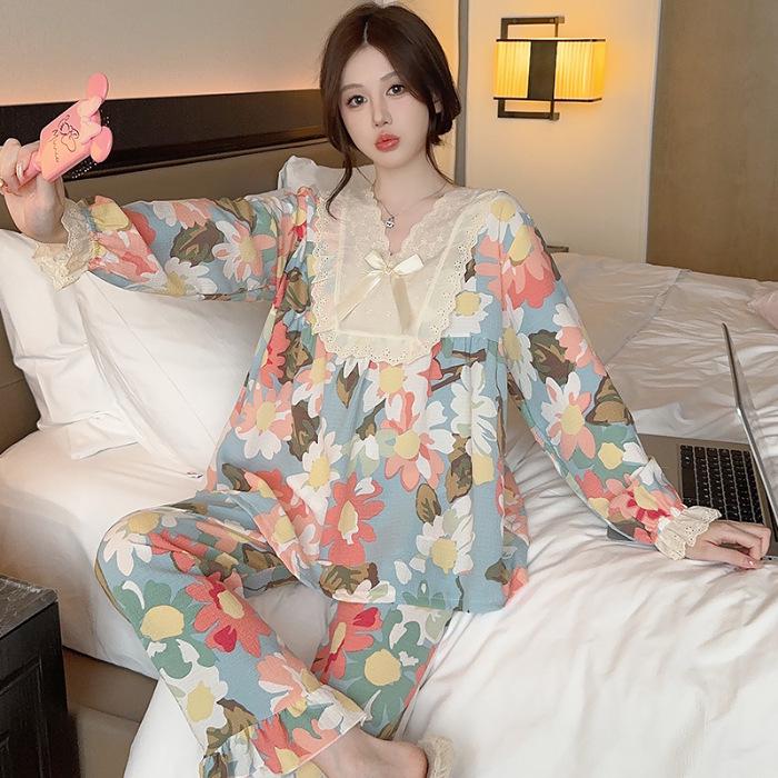 Plus Size Women's Pajamas: Sweet Princess Style, Lace, Long Sleeves - Perfect for Spring and Autumn