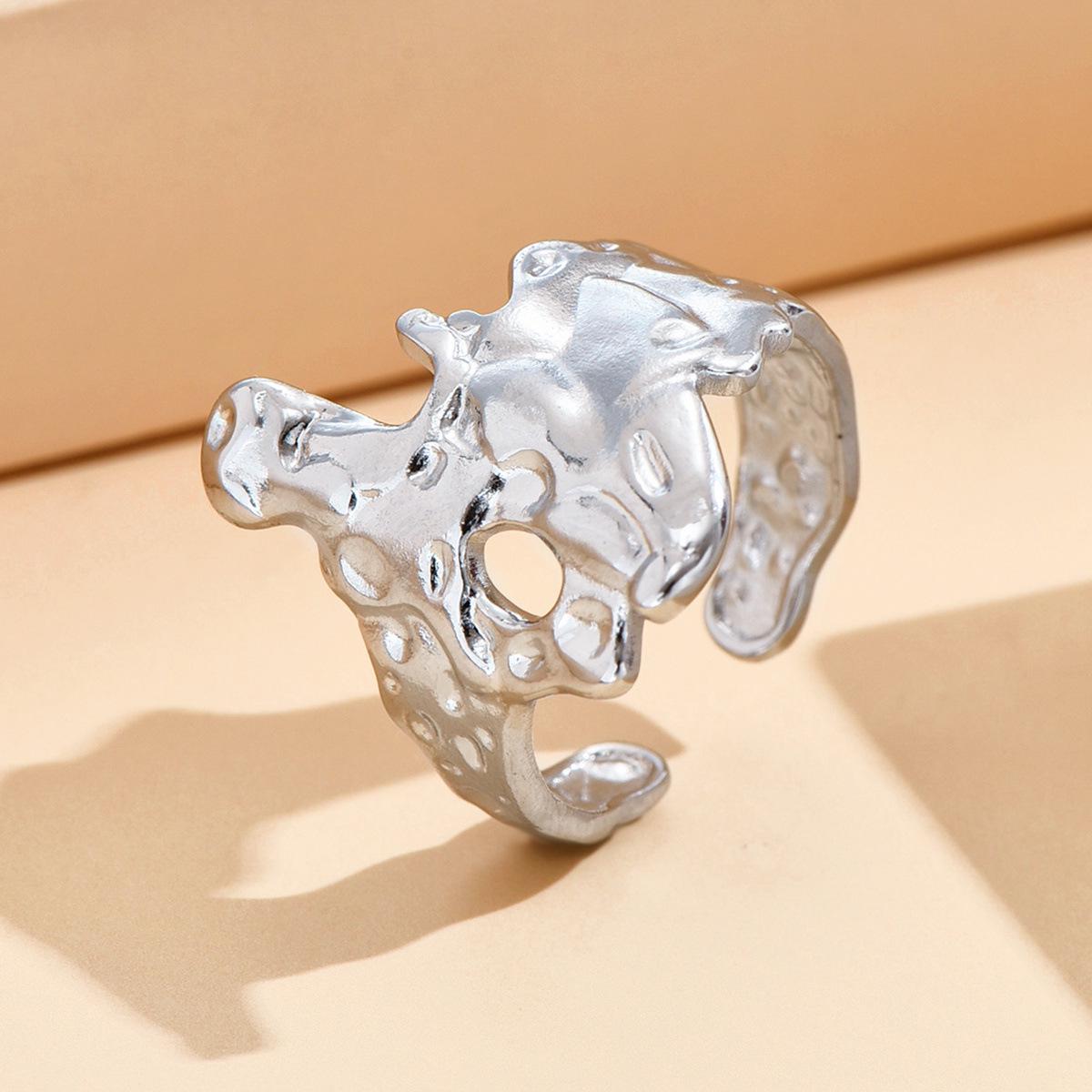 Retro Baroque Style Irregular Open Ring - High-End Niche Accessory for Index Finger