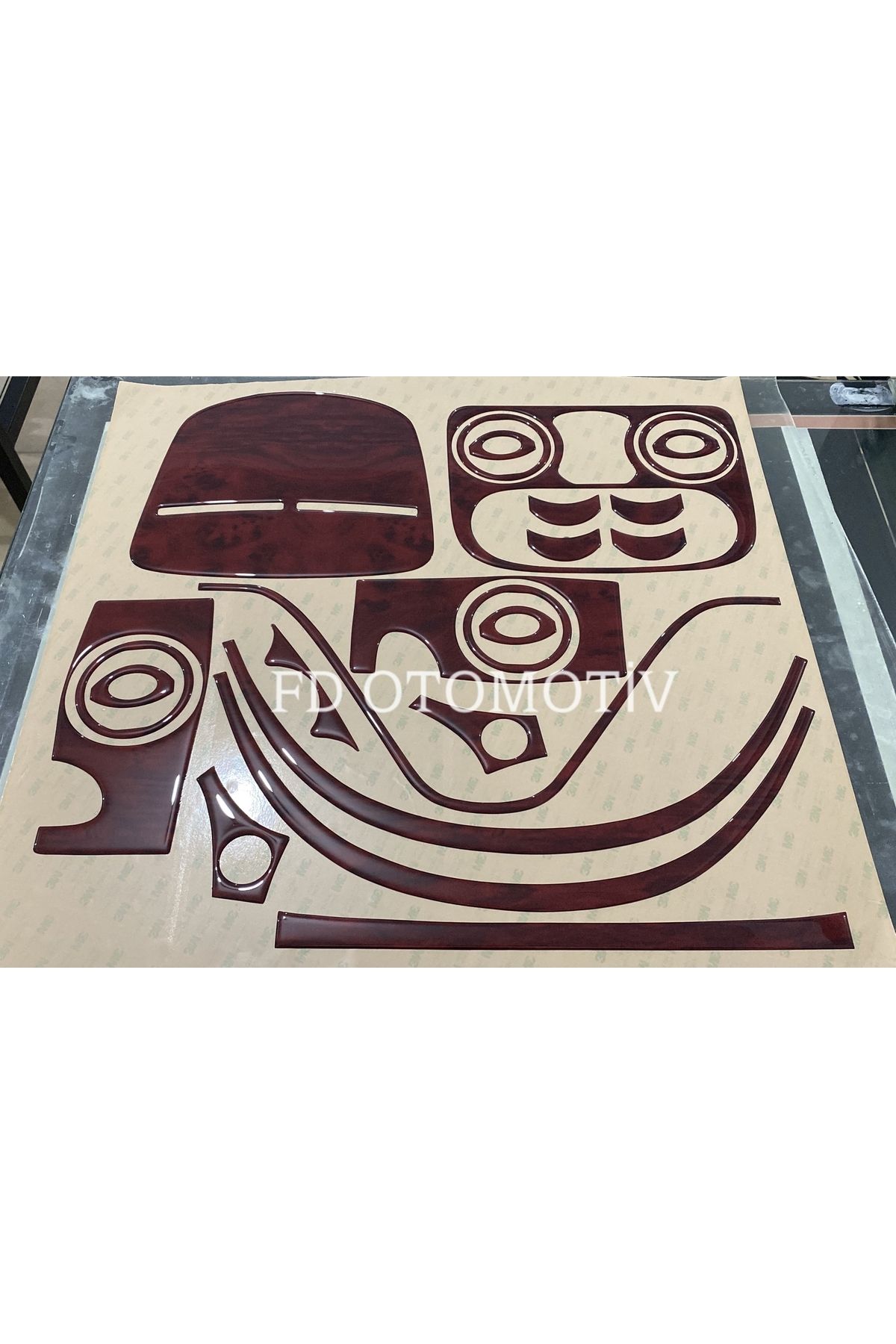 

Fiat Doblo 2001 - 2012 Torpido, Konsol, Trim, Göğüs Maun Kaplama Maun Renk Özel Dizayn