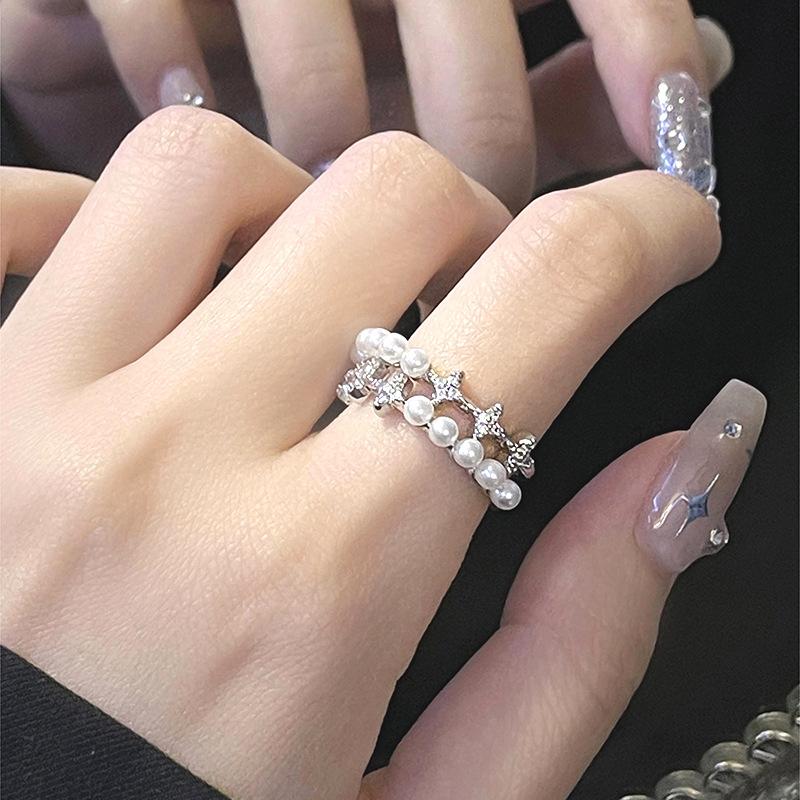 

Zircon Five-Pointed Star Ring, Women S Fashion Personality, Niche High-End Sense, Light Luxury Index Finger Ring. Adjustable opening